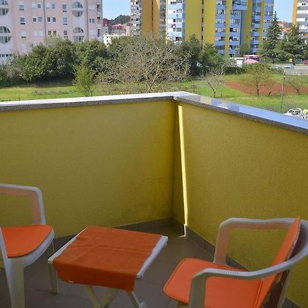 Apartman Ana Pula - Calm, Free Parking, Close To Center Exterior photo